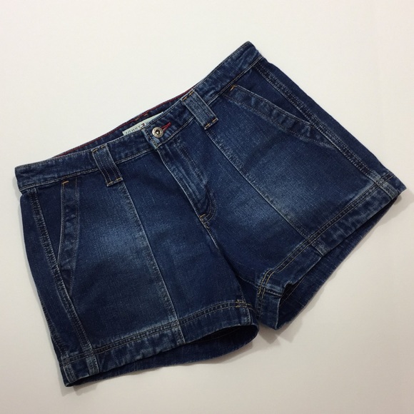 Tommy Hilfiger denim shorts - size 6 - Picture 1 of 5